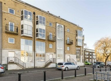 Properties for sale in Princes Court - SE16 7TD view1