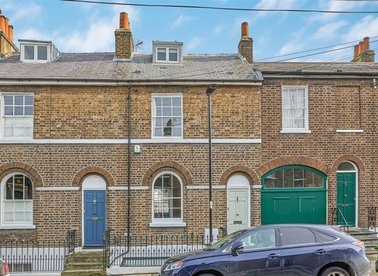 Properties for sale in Prior Street - SE10 8SF view1
