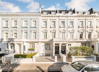 Properties for sale in Priory Walk - SW10 9SP view1