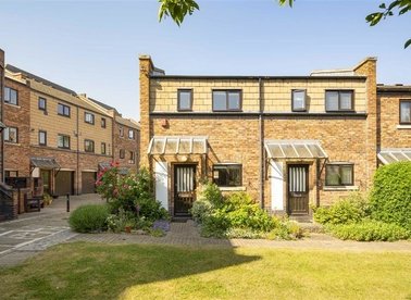 Properties for sale in Prospect Place - E1W 3TJ view1