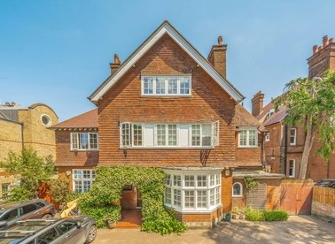 Properties for sale in Putney Heath Lane - SW15 3JF view1