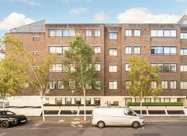 Properties for sale in Queen Anne Street - W1G 9HN view1