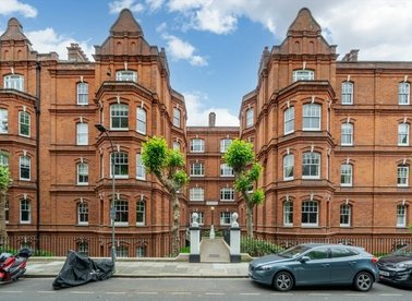 Properties sold in Queen's Club Gardens - W14 9RS view1