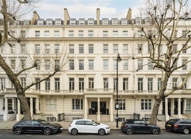 Properties for sale in Queen's Gate - SW7 5JX view1