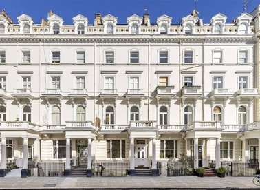 Properties for sale in Queen's Gate Terrace - SW7 5PH view1
