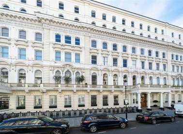 Properties for sale in Queen's Gate Terrace - SW7 5PN view1