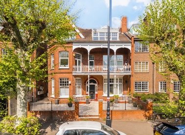 Properties for sale in Queens Avenue - N10 3NR view1