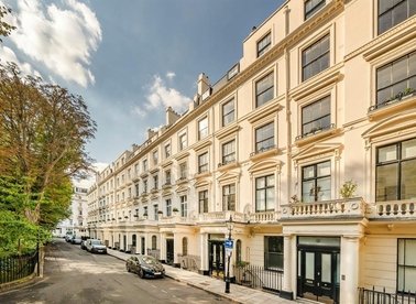 Queens Gardens, London, W2