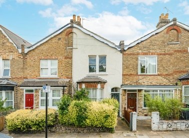 Properties sold in Queens Road - N11 2QP view1