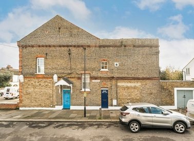 Properties for sale in Queens Road - N11 2QQ view1