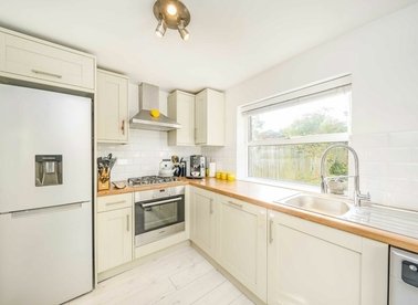 Properties for sale in Queens Road - SW19 8NY view1