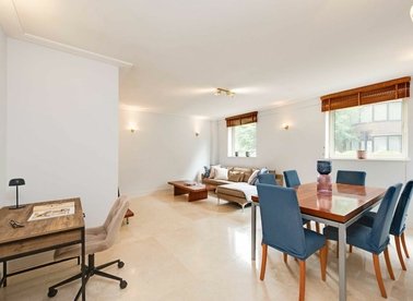 Properties for sale in Queens Terrace - NW8 6DW view1