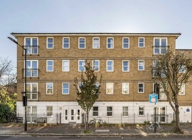 Properties for sale in Queensbridge Road - E8 3LX view1