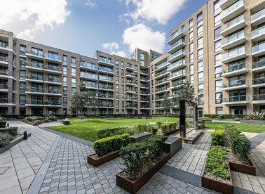 Properties for sale in Queenshurst Square - KT2 5FY view1