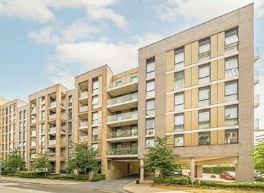 Properties for sale in Queenshurst Square - KT2 5FX view1