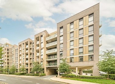 Properties for sale in Queenshurst Square - KT2 5FW view1