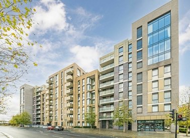 Properties for sale in Queenshurst Square - KT2 5FY view1