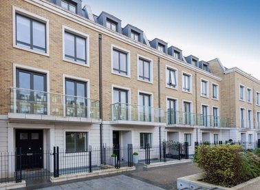 Properties for sale in Rainsborough Square - SW6 1DQ view1