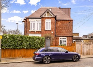Properties for sale in Rectory Lane - SW17 9PY view1