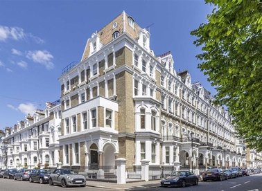 Redcliffe Square, London, SW10