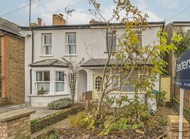 Properties for sale in Richmond Park Road - KT2 6AG view1
