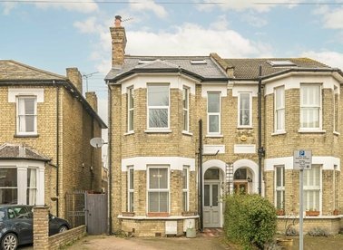 Properties for sale in Richmond Park Road - KT2 6AQ view1