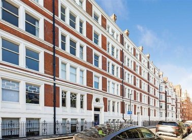 Properties for sale in Ridgmount Gardens - WC1E 7AT view1