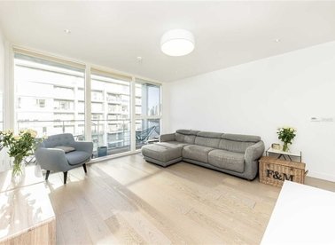 Properties for sale in River Gardens Walk - SE10 0GB view1