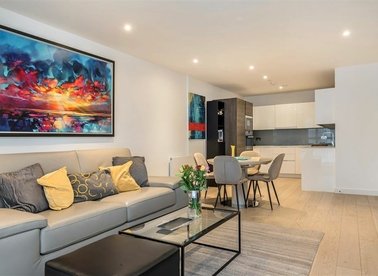 Properties for sale in River Gardens Walk - SE10 0TZ view1
