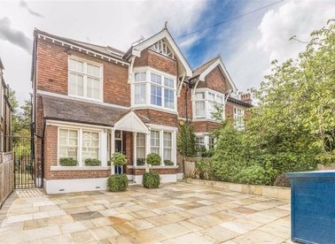 Properties sold in Rodenhurst Road - SW4 8AE view1