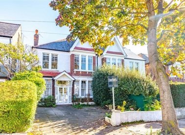 Properties sold in Rodenhurst Road - SW4 8AF view1