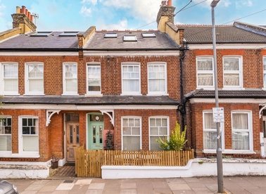 Properties for sale in Romberg Road - SW17 8UB view1