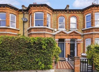 Properties for sale in Rosebery Road - SW2 4DQ view1