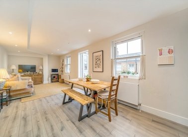 Properties for sale in Rosemont Road - NW3 6NG view1