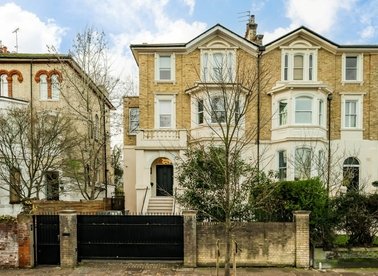 Rosslyn Hill, London, NW3