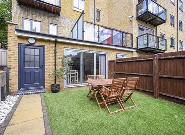 Properties for sale in Rotherhithe Street - SE16 5DJ view1