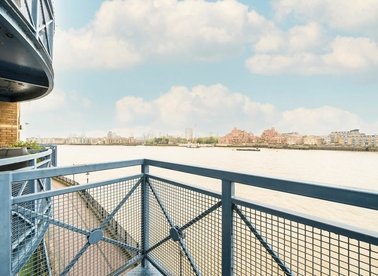 Properties for sale in Rotherhithe Street - SE16 5SJ view1