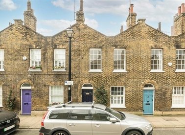 Properties for sale in Roupell Street - SE1 8TB view1