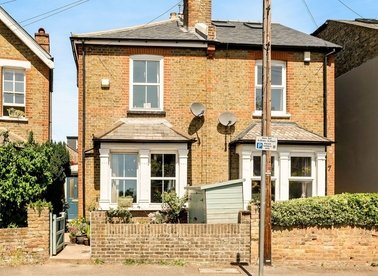 Properties for sale in Rowlls Road - KT1 3ET view1