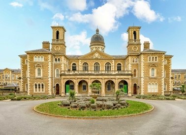 Properties sold in Royal Drive - N11 3FL view1