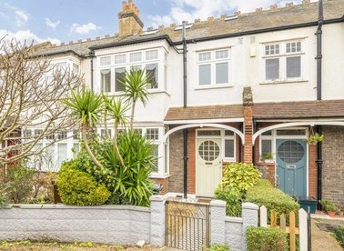 Properties sold in Salisbury Gardens - SW19 4HA view1