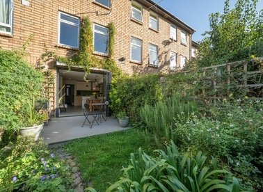 Properties for sale in Sandringham Road - E8 2HJ view1