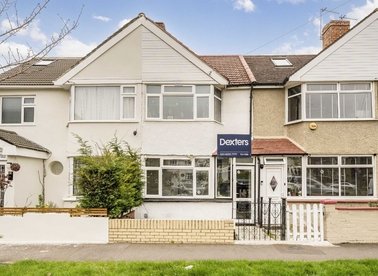 Properties for sale in Saxon Avenue - TW13 5JL view1