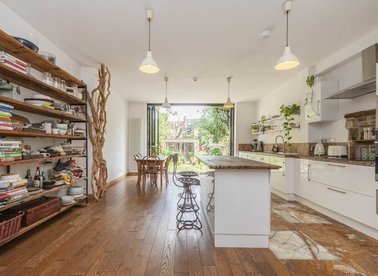 Properties sold in Seely Road - SW17 9QP view1