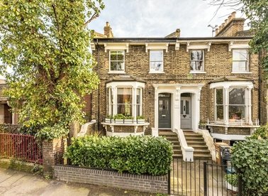Properties for sale in Shacklewell Lane - E8 2EY view1