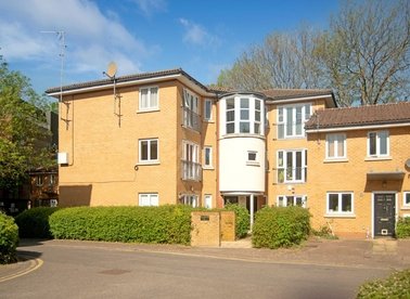 Properties for sale in Shalbourne Square - E9 5JN view1