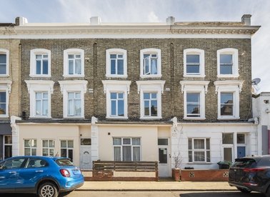 Properties for sale in Shepherd's Bush, London W12 -  view1