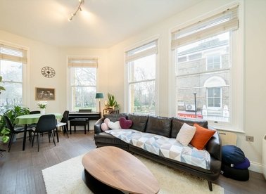 Properties for sale in Sheringham Road - N7 8NY view1