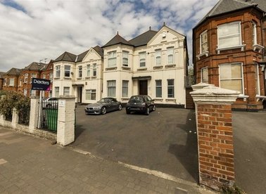 Properties for sale in Shoot Up Hill - NW2 3XJ view1