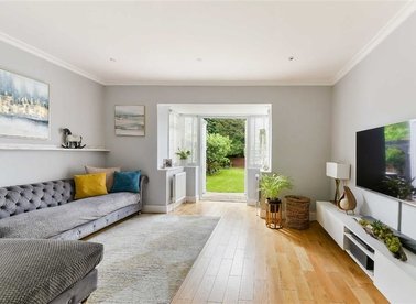 Properties for sale in Shooters Hill Road - SE3 8UW view1